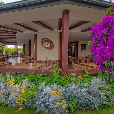 Meryan Resort Okurcalar