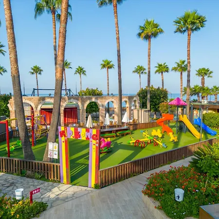 Semesteranläggning (resort) Meryan Okurcalar