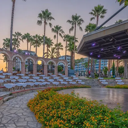 Semesteranläggning (resort) Meryan 5*