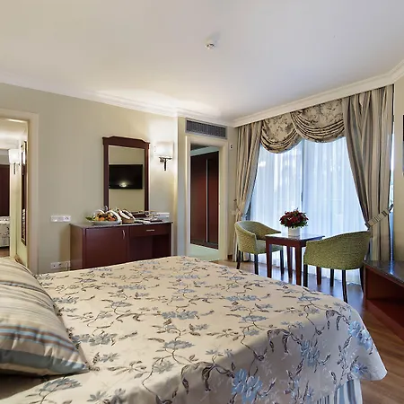 Semesteranläggning (resort) Meryan 5*