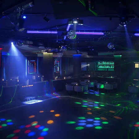 Meryan Semesteranläggning (resort) 5*